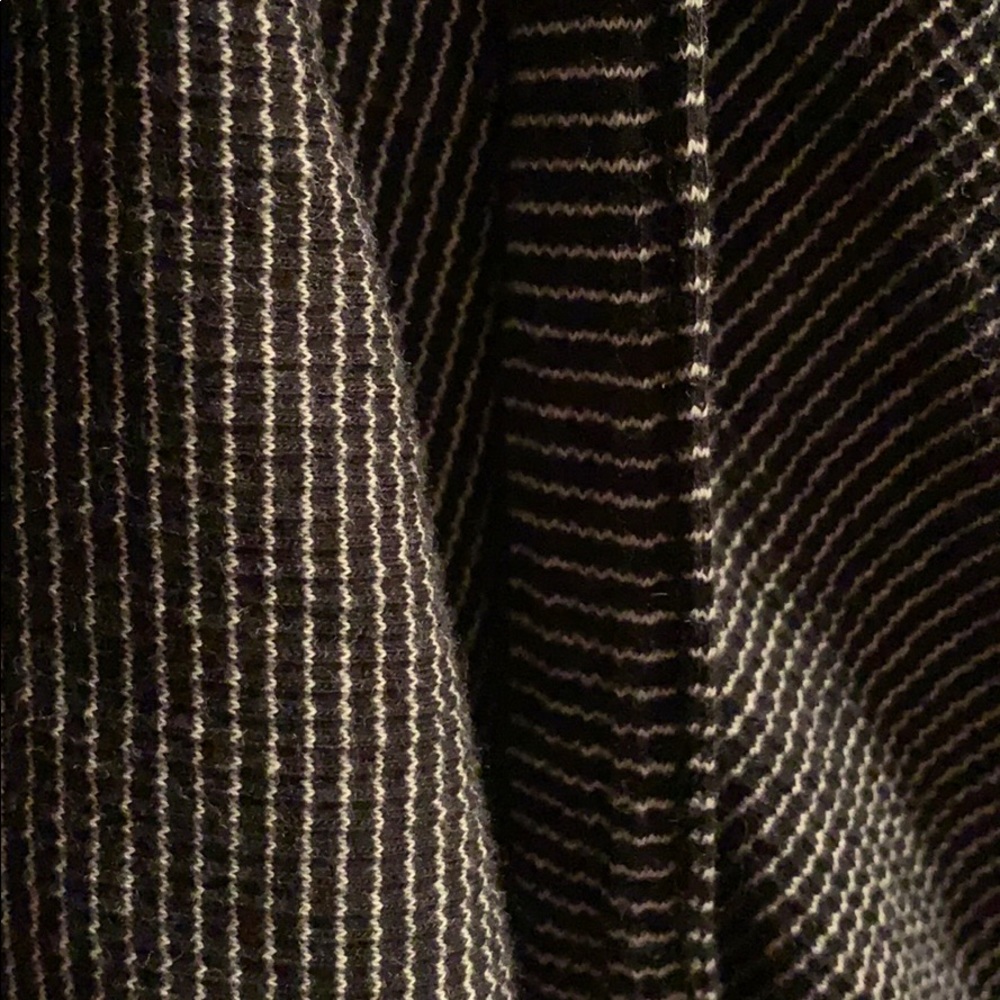 LOFT Wrap Top - Picture 2 of 3